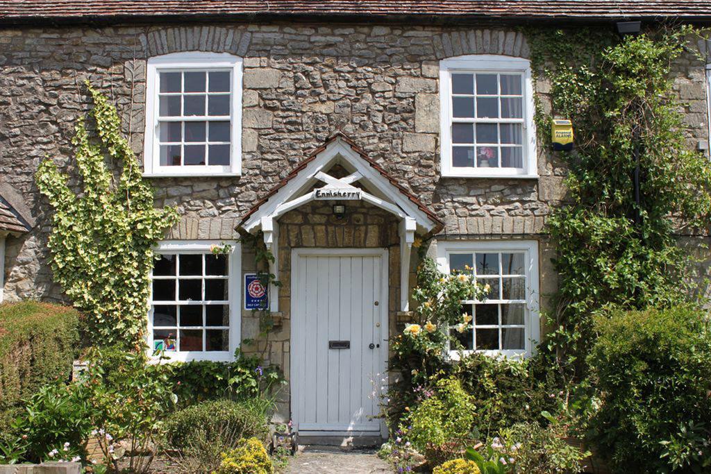 Enniskerry - The Loves Country house Shepton Mallet