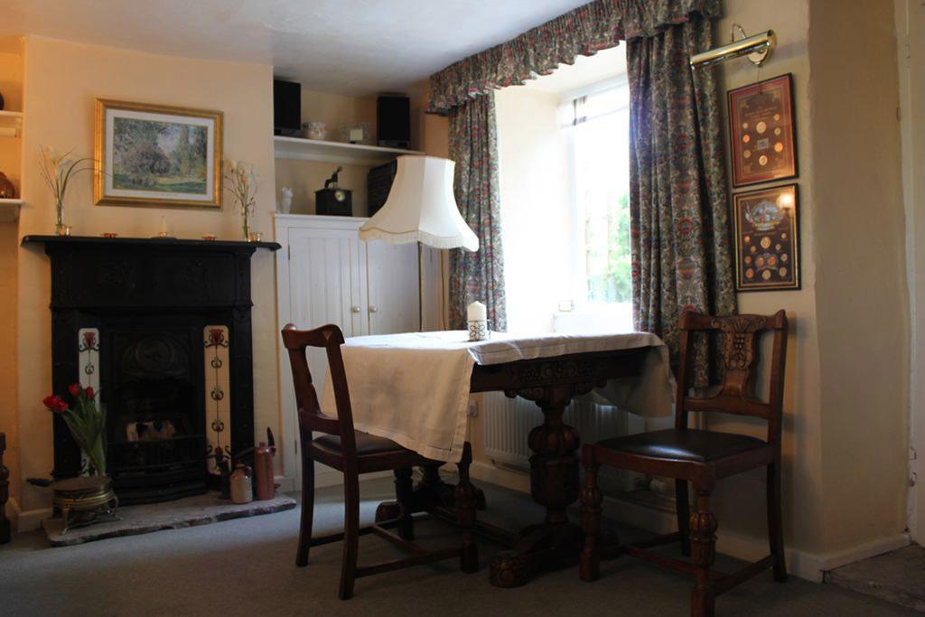 Landhaus Enniskerry - The Loves *